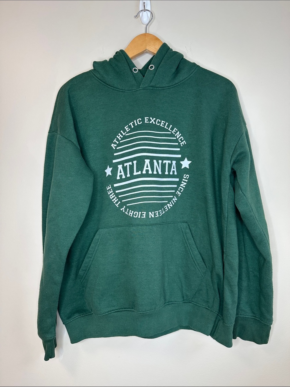 Daisy Street Atlanta Graphic Forest Green Pullover Hoodie Size Small